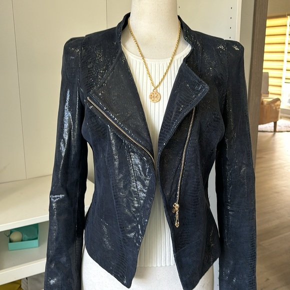 Jacket - Picture 5 of 10